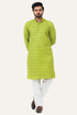 Veshbhoshaa Bluesaanchi Light Green Textured Men'S Kurta Set