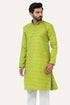 Veshbhoshaa Bluesaanchi Light Green Textured Men'S Kurta Set