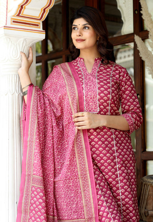Miravan Womens Pink Straight Floral Printed Kurta and Palazzo With Dupatta Set