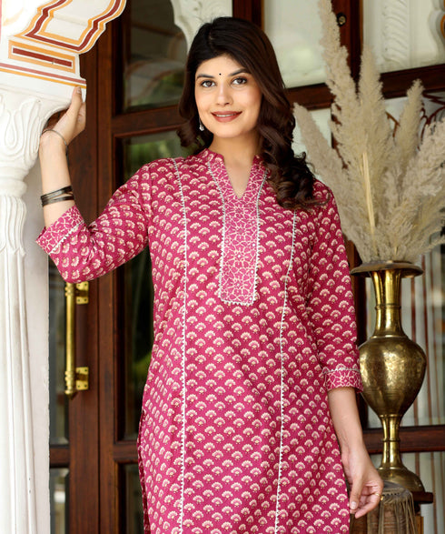 Miravan Womens Pink Floral Printed Cotton Kurta With Palazzo