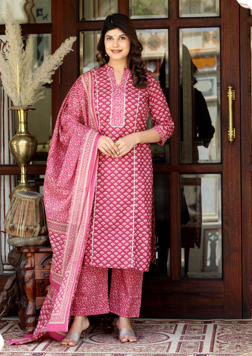 Miravan Womens Pink Straight Floral Printed Kurta and Palazzo With Dupatta Set