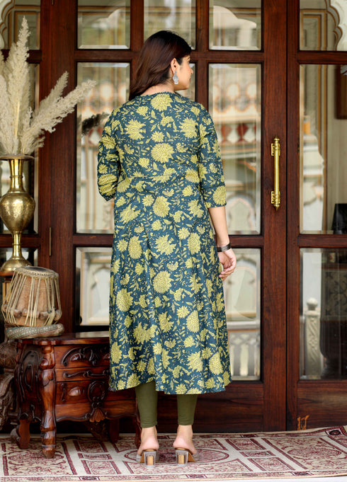 Miravan Womens Green Pure Cotton Floral Printed Anarkali Kurta