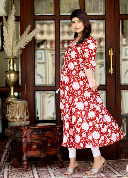 Miravan Womens Red Cotton Floral Printed Anarkali Kurta