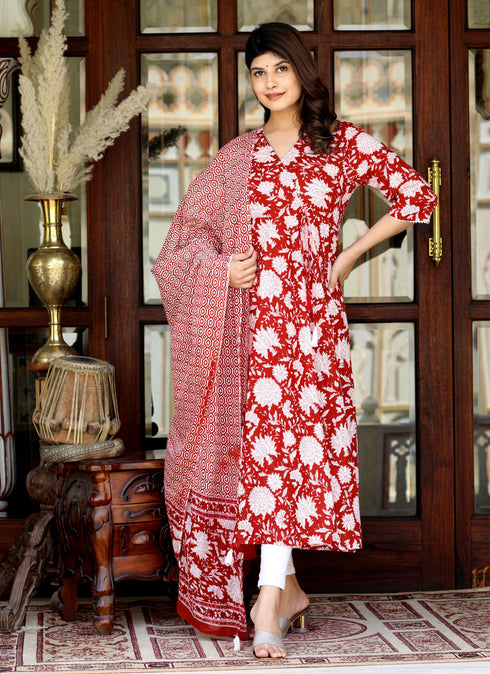 Miravan Womens Red Cotton Floral Printed Anarkali Kurta With Dupatta
