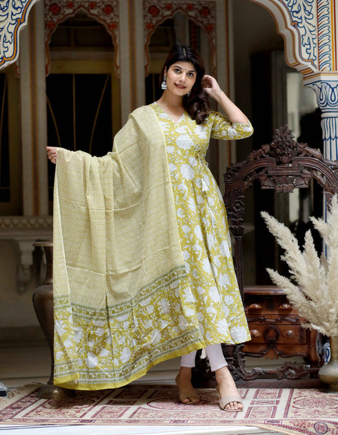 Miravan Womens Yellow Cotton Floral Print Anarkali Kurta With Dupatta