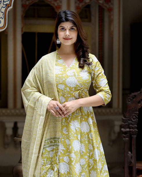 Miravan Womens Yellow Cotton Floral Print Anarkali Kurta With Dupatta
