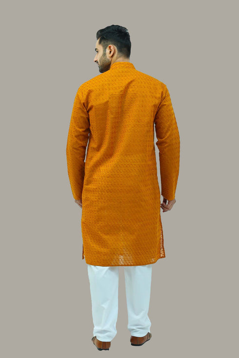 Veshbhoshaa Bluesaanchi Men'S Mustard Murli Chikankari Embroidery Kurta Pyjama Set