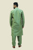 Veshbhoshaa Bluesaanchi Men'S Dark Green Raw Silk Kurta Set