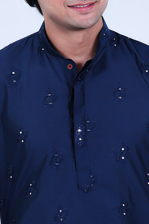 Veshbhoshaa Bluesaanchi Men'S Navy Blue Embroidery Kurta Set
