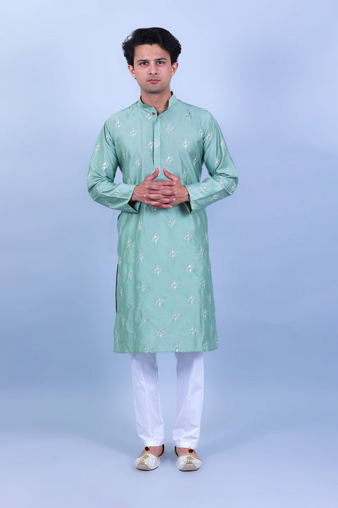 Veshbhoshaa Bluesaanchi Men'S Green Embroidery Glass Kurta Set