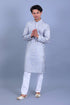Veshbhoshaa Bluesaanchi Men'S Grey Embroidery Kurta Set