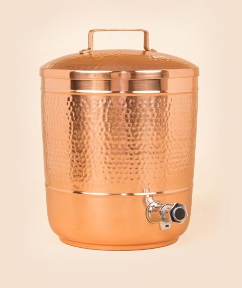 Isha Life Hammered Copper Container with Lid 450ml