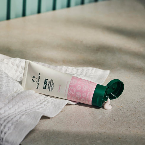 The Body Shop Vitamin E Sink in Moisture Sleeping Mask