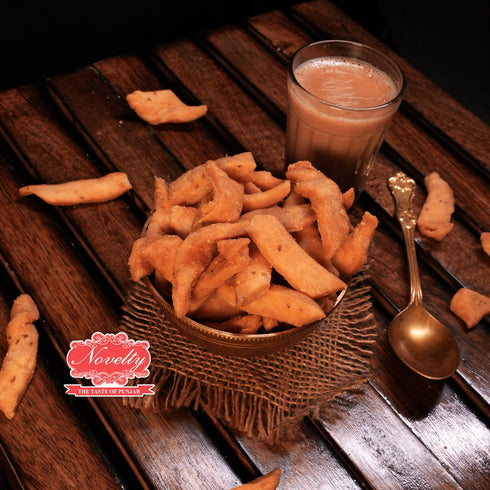 Novelty Sweets Amritsar CHATPATA MUTREE (NAMAK PARA)