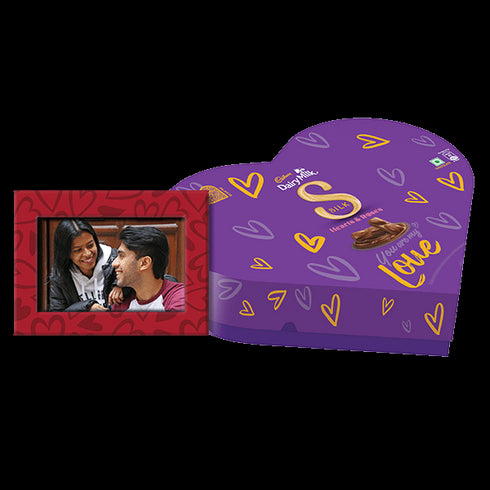 Cadbury Hearts & Roses Chocolate Gift Box
