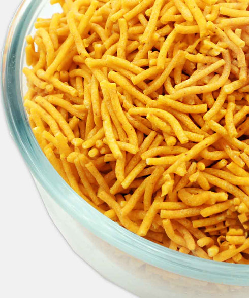 Neelam Foodland Tikha Sev
