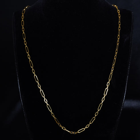22 Carat Gold Plain Chain With Paperclip Design 4.87g by Mahita Collections
