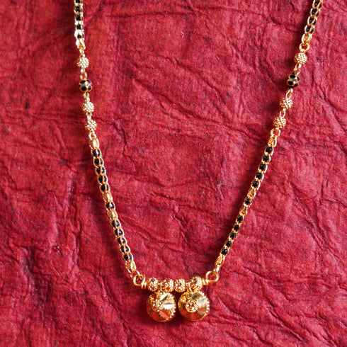 22 Carat Gold Black Beads With Links Original Mangalsutra 8.94g by Mahita Collections