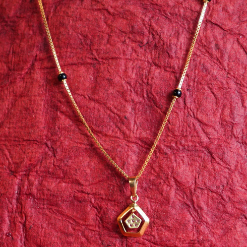 22 Carat Gold Plain Chain With Black Beads And White Stoned Locket 4.51g by Mahita Collections