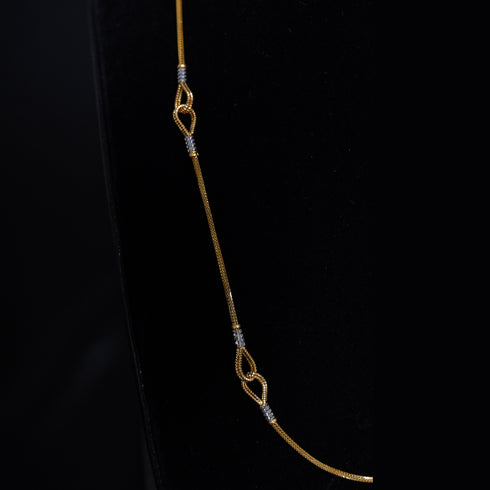 22 Carat Gold Chic Interlocking Pattern Fancy Gold Chain 8.92g by Mahita Collections