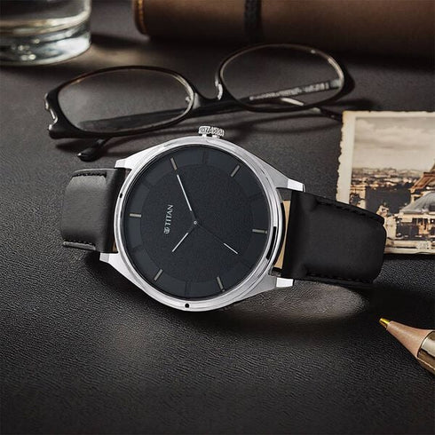 Titan Workwear Quartz Analog Black Dial Black Leather Strap Watch For Men