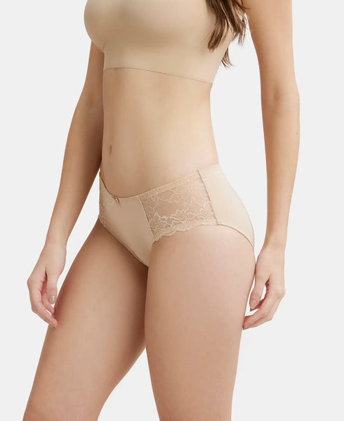 Jockey Full Coverage Soft Touch Microfiber Hipster With Lace Styling | Light Skin