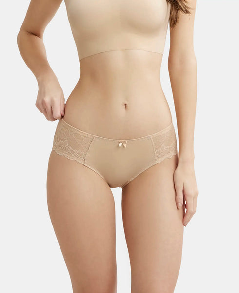 Jockey Full Coverage Soft Touch Microfiber Hipster With Lace Styling | Light Skin