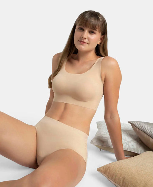 Jockey Wirefree Padded Soft touch Microfiber Bonded Tech Full Coverage Lounge Bra with 360 Degree Stretch - Skin