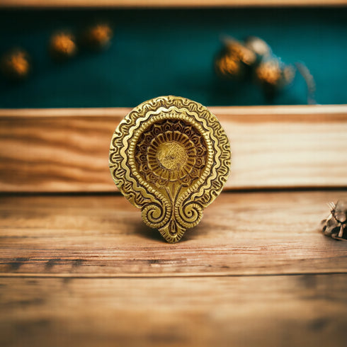 Tamas Brass Paan Diya With Stand