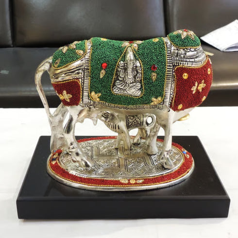 Aluminium Showpiece Cow & Calf Statue Gift Set