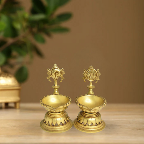 Brass Shankh Chakra Deepak Oil Lamp 1.8Kg