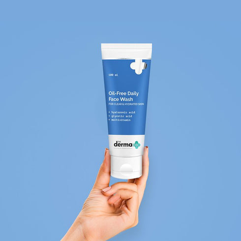 The Derma co OilFree Daily Face Wash With Hyaluronic Acid, Glycolic Acid & Multivitamins for Clear & Hydrated Skin