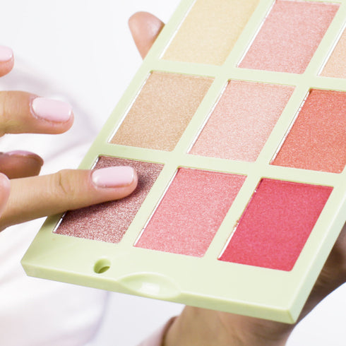 Pixi Beauty Pixi Hello Kitty Chrome Glow Palette
