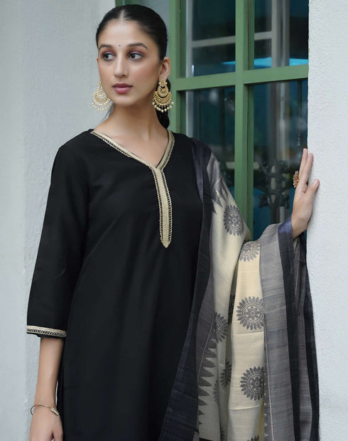 Sudathi Black Chinnon Lace Straight Kurta Set With Dupatta