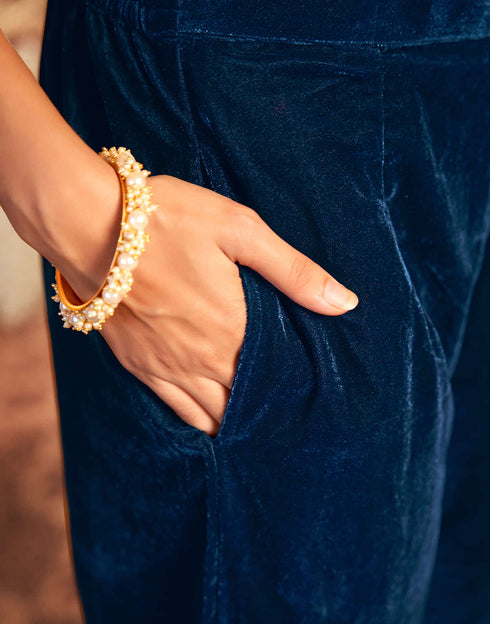 Sudathi Rama Blue Velvet Plain Straight Kurta Set With Dupatta