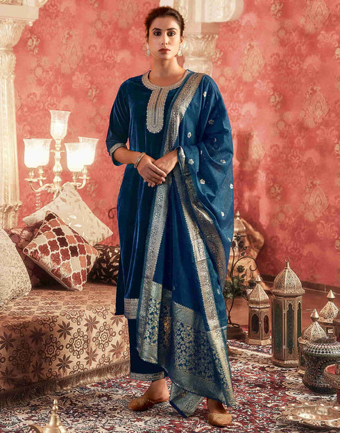 Sudathi Rama Blue Velvet Plain Straight Kurta Set With Dupatta