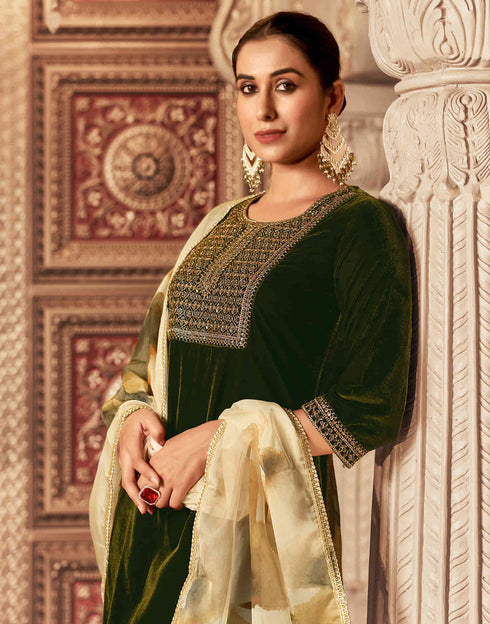 Sudathi Mehandi Green Velvet Sequence Straight Kurta Set With Dupatta