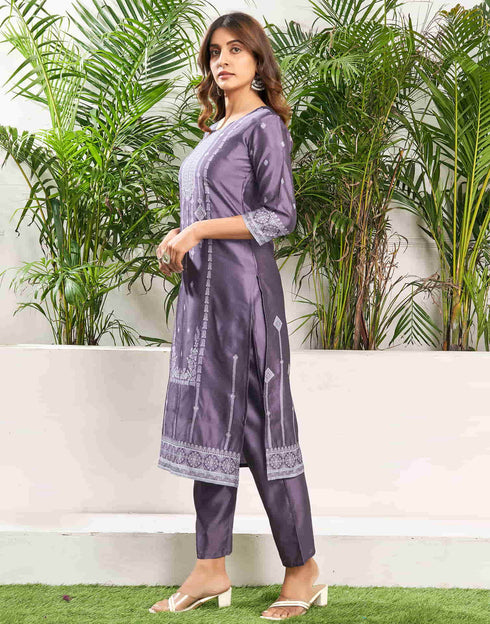 Sudathi Dusty Purple Silk Plain Straight Kurta Set With Dupatta