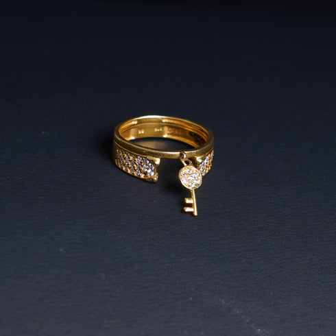 22 Carat Gold Lock Ring With White Stones 3.97g by Mahita Collections