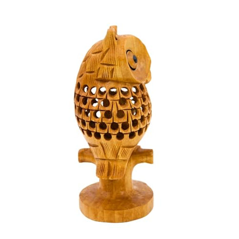 Elegant Owl Sculpture Lifelike Carving with Intricate Feather Patterns Decorative Showpiece