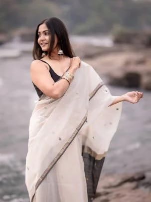 Vasthrlay Banarasi Unstitched Saree