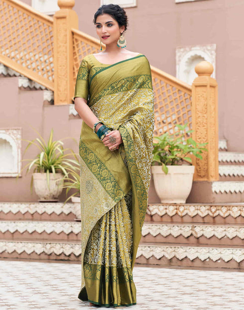Sudathi Dark Green Woven Kanjivaram Silk Saree