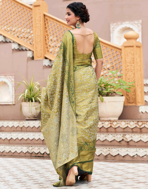 Sudathi Dark Green Woven Kanjivaram Silk Saree