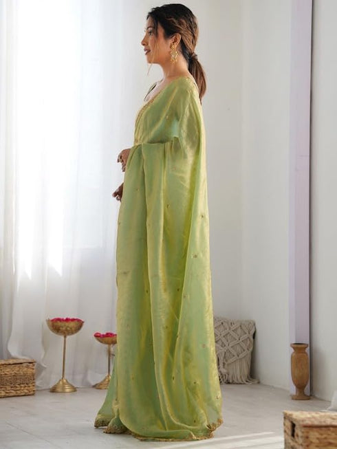 Vasthrlay Saree