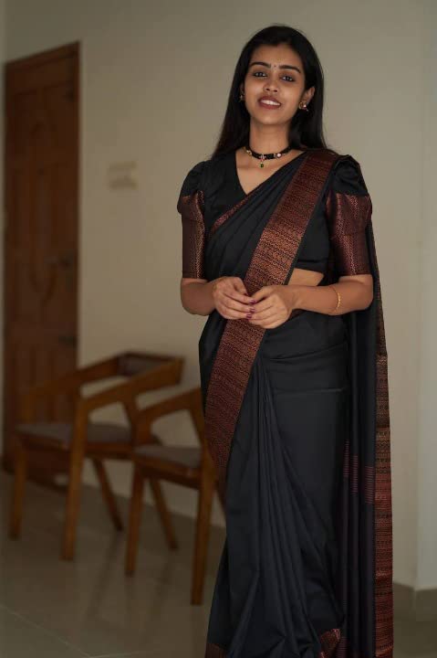 Vasthrlay Banarasi Saree