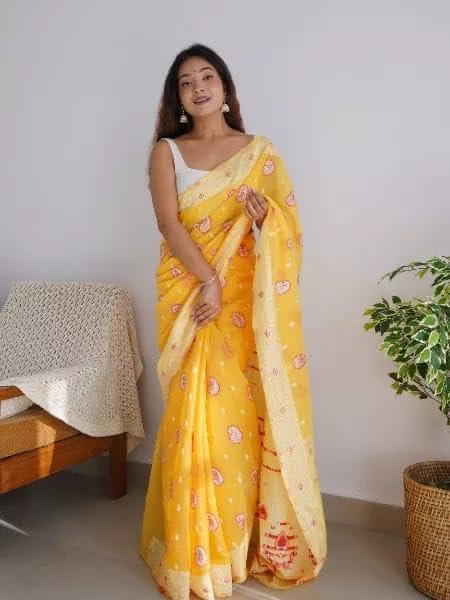 Vasthrlay White Kanjivaram Saree