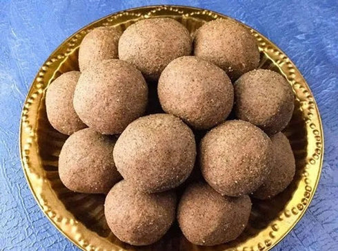 Anika Organic Sununda Laddu