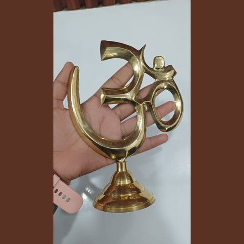 Brass OM Statue 194g