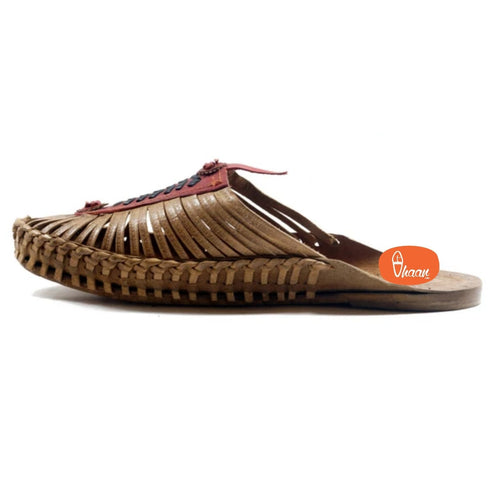 Vhaanfootwear Red handcrafted kolhapuri shoes for Women