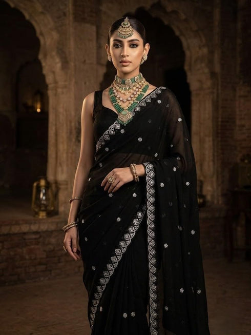 Vasthrlay Border Unstitched Saree